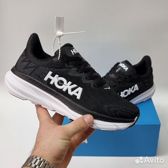 Кроссовки Hoka LUX