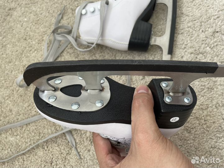 Коньки для фигурного катания на девочку 4-5 лет