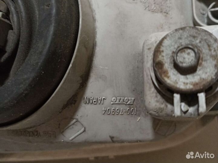 Фара Toyota Carina ST215