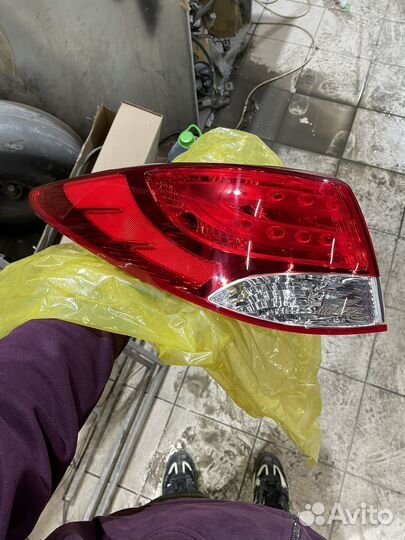 Фонарь задний левый hyundai solaris