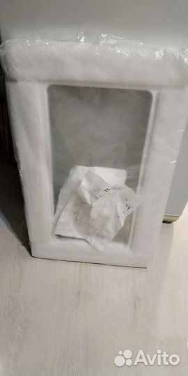 Дверца со стеклом для шкафа
