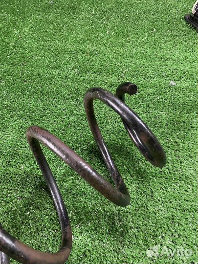 Пружина передняя Hyundai Solaris I (2010–2014)