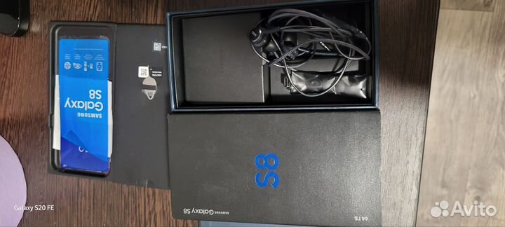 Samsung Galaxy S8, 4/64 ГБ