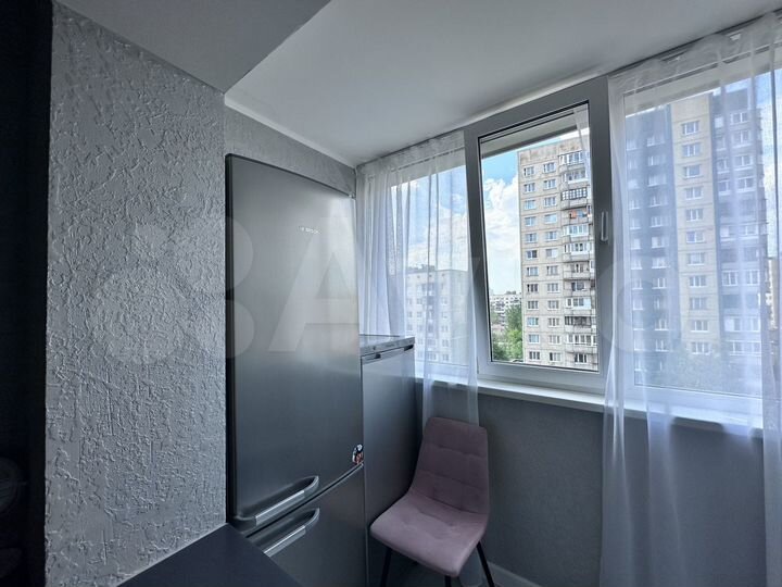 2-к. квартира, 56 м², 8/12 эт.