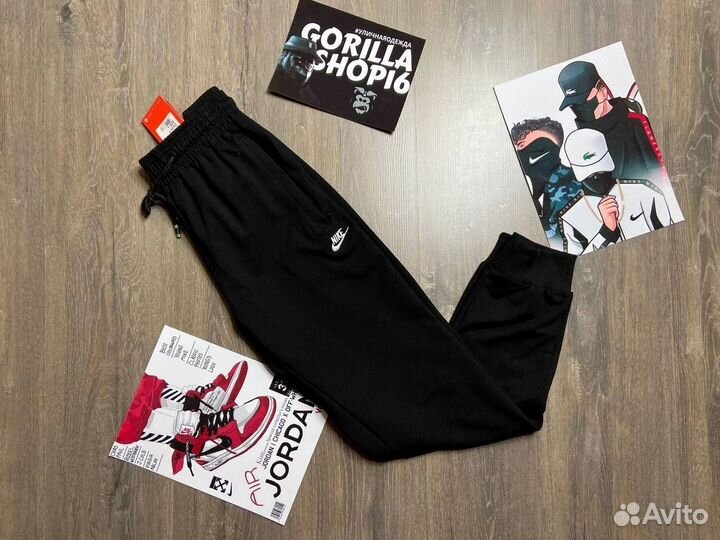 Спортивные штаны Nike