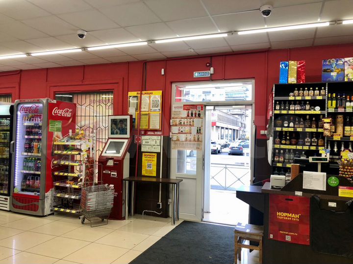 Торговое помещение 175,7 м²