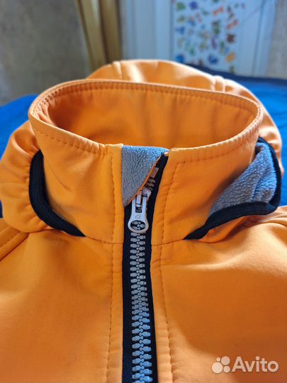 Куртка непромокаемая и непродуваемая softshell 98