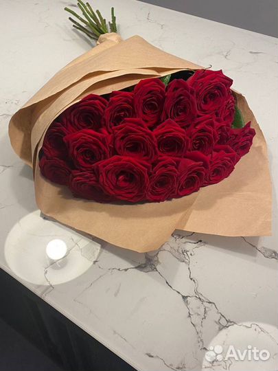 Розы красные 25 штук. 25 роз. 15 роз. 51 роза