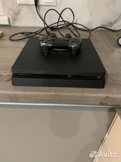 Sony PS4 slim