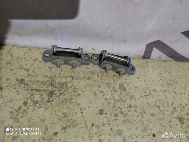 Петля багажника Subaru Impreza 3 GH