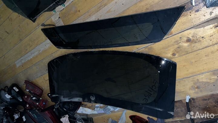 Стекло крышки Митсубиси эклипс кросс