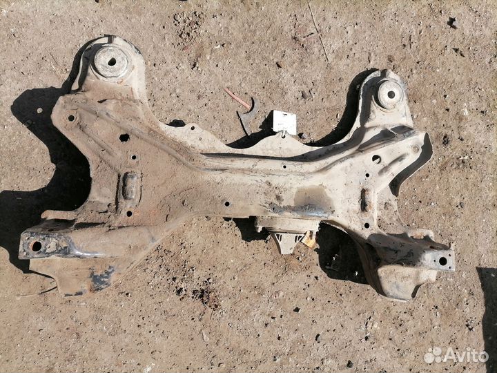 Подрамник передней подвески Skoda Octavia Tour 1.8