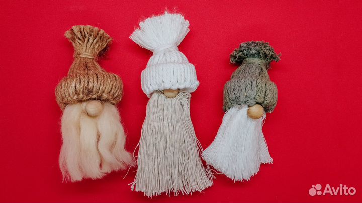 Гномики макраме новогодние