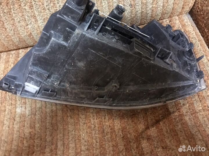 Volkswagen t5 фара правая