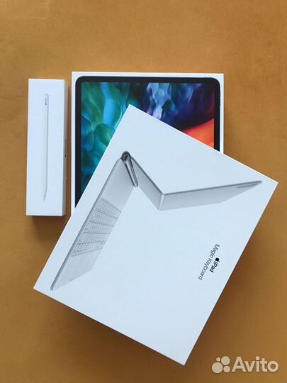 iPad 12,9 Pro 1Tb+стилус 2-го покол+клавиатура