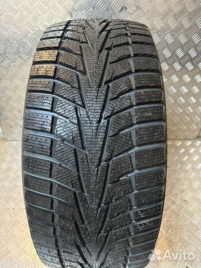 Hankook Winter I'Cept X RW10 275/45 R20 110T