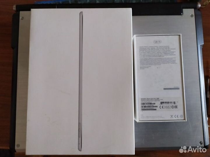 Коробка планшета iPad 2,iPhone 5s,6,6s,XS ориг