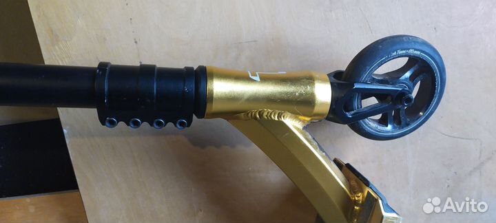 Трюковой самокат