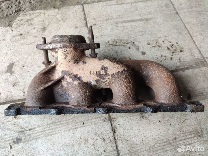 Коллектор выпускной Peugeot 406