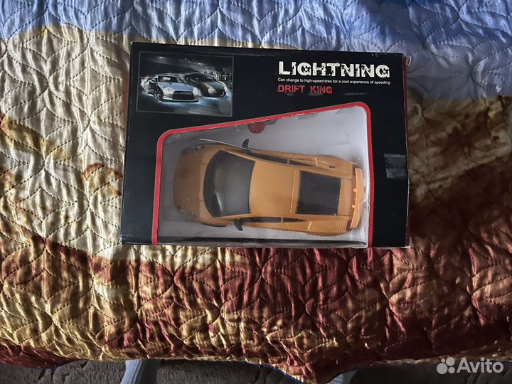 Машинка на пульте для дрифта