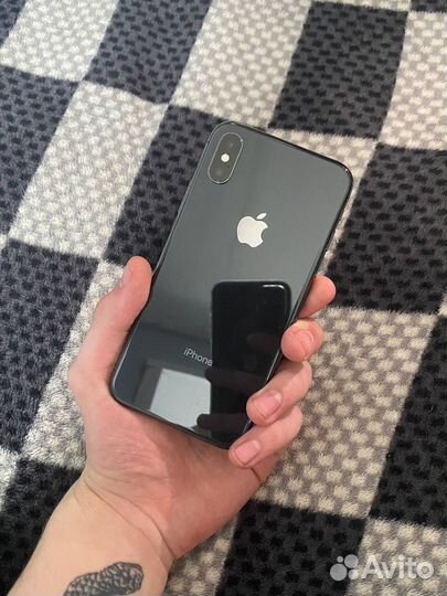 iPhone X, 64 ГБ