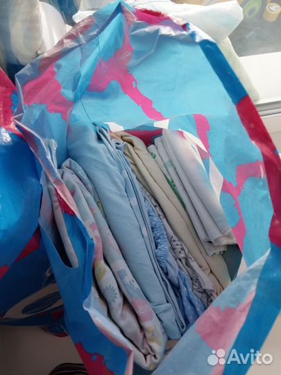 Пакеты:детские полотенца, игрушки, одежда