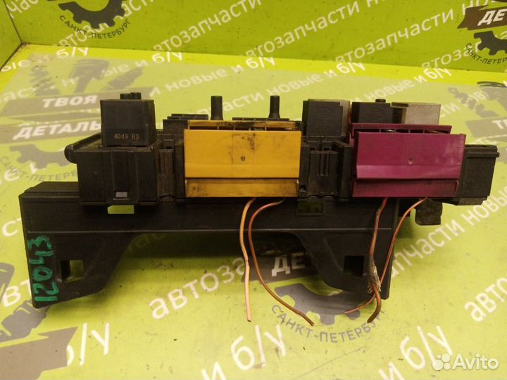 Блок предохранителей Mercedes-Benz C207 E-Coupe