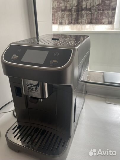Кофемашина delonghi magnifica ecam320.70.tb