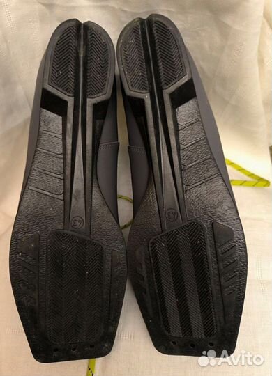 Мужские лыжные ботинки inovik новые р.43 крепление