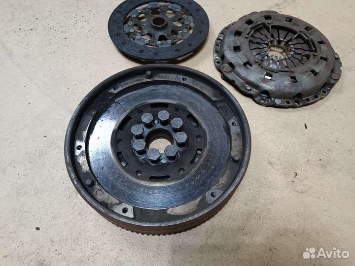 Маховик BMW E46 2,0 дизель