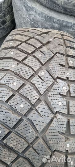Nitto Therma Spike 255/55 R19