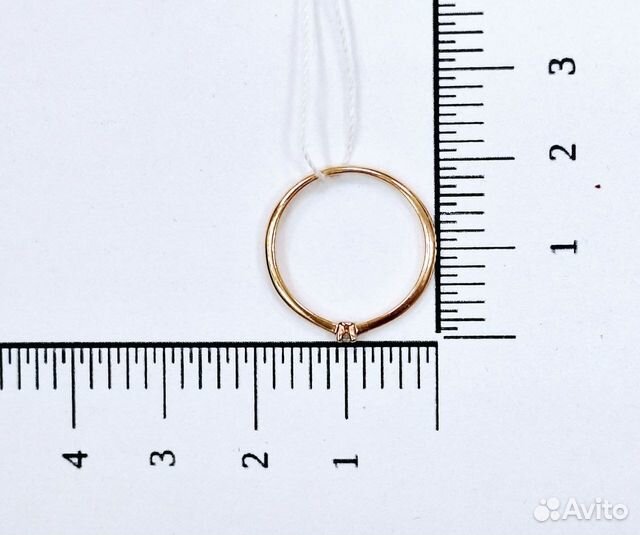 Золотое кольцо с бриллиантом 17р