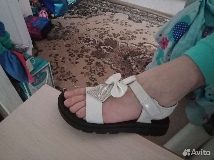 Босоножки для девочки