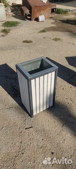 Урна для мусора уличная
