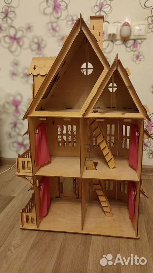 Домик кукольный