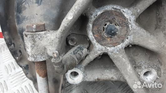 Ступица задняя левая volkswagen passat B6 (LEA20LZ