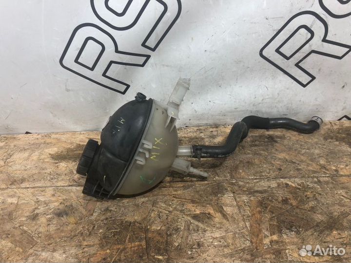 Бачок расширительный Mercedes-Benz C-Class W204