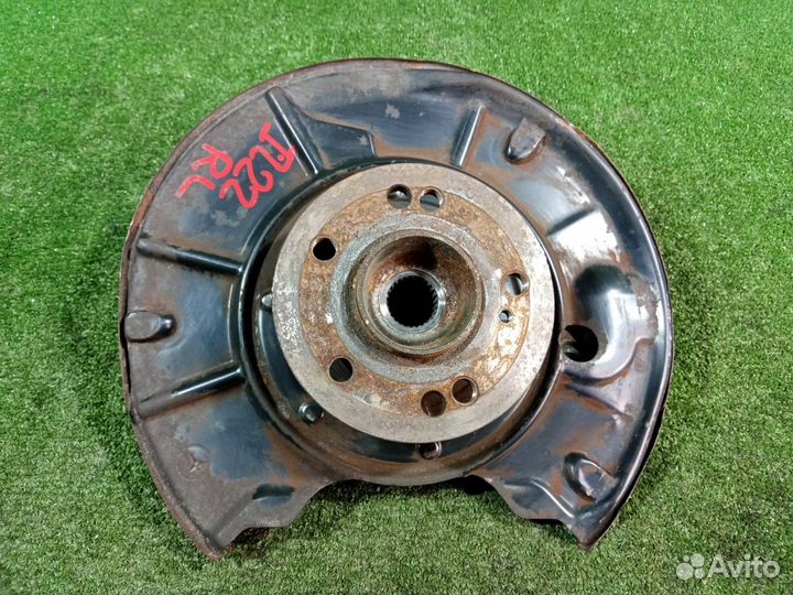 Цапфа задняя левая Mercedes-Benz S320 W220 M112E32