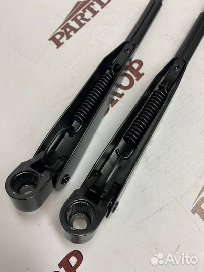 Поводки дворников жесткие Нива урбан под крючок