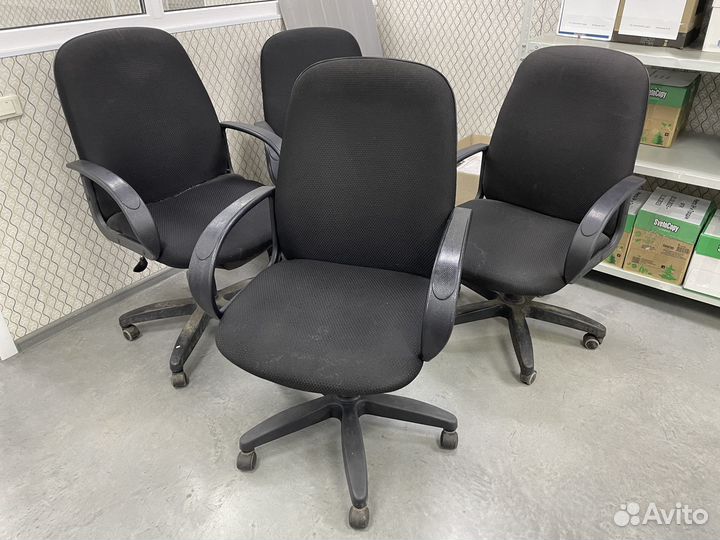 Стул офисный б/у