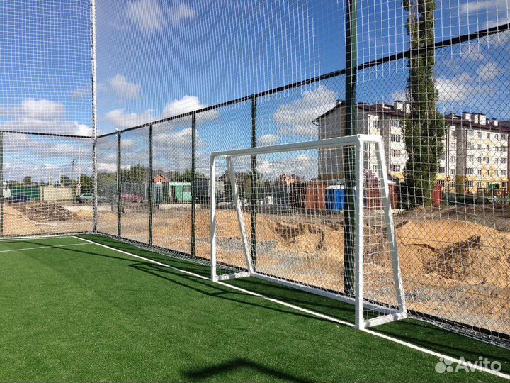 Cетки ограждения для футбольных полей и стадионов
