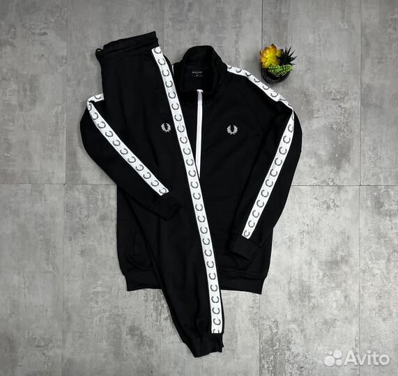 Спортивный костюм Fred Perry