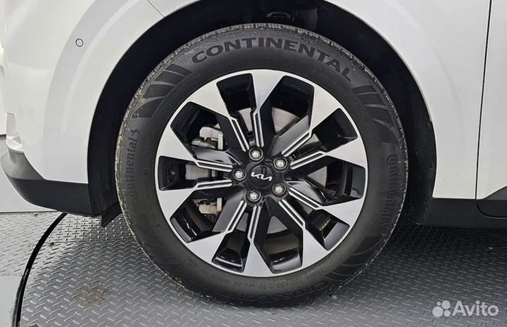 Kia Carnival 2.2 AT, 2023, 26 000 км