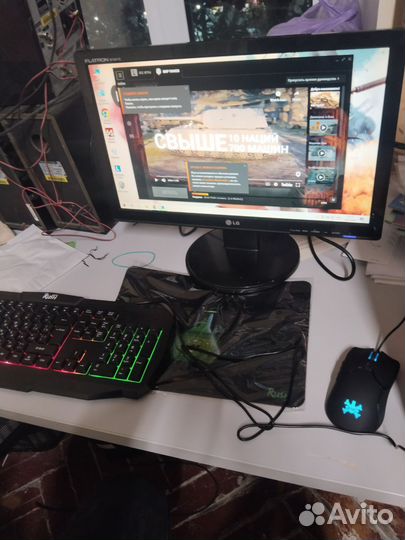 Мышь с клавиатурой и ковриком