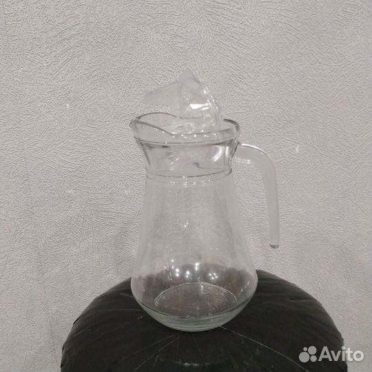 Графин кувшин