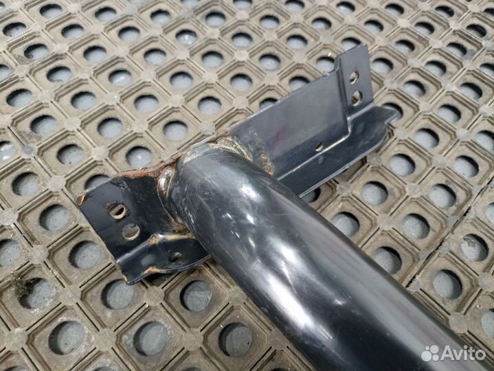 81615405077 Кронштейн корпуса подножек левый