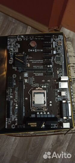 Материнская плата