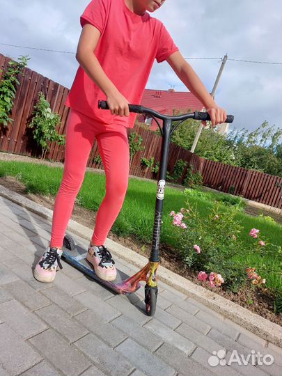 Самокат трюковой 
