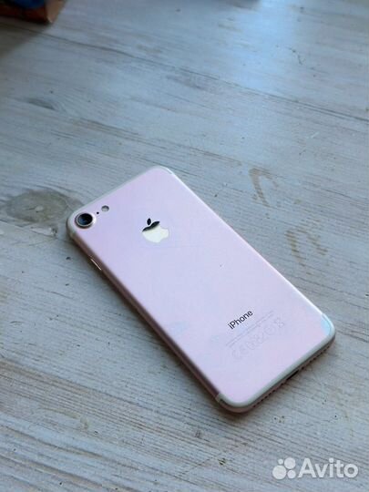 iPhone 7, 32 ГБ