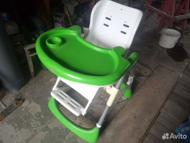 Столик для кормления ребенка